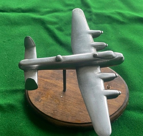 Ww2 raf lancaster bomber